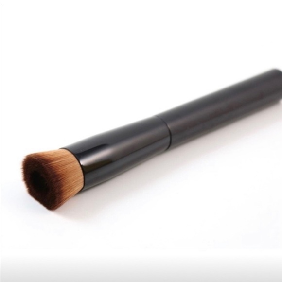 Foundation make up brush - Picture 2 of 2